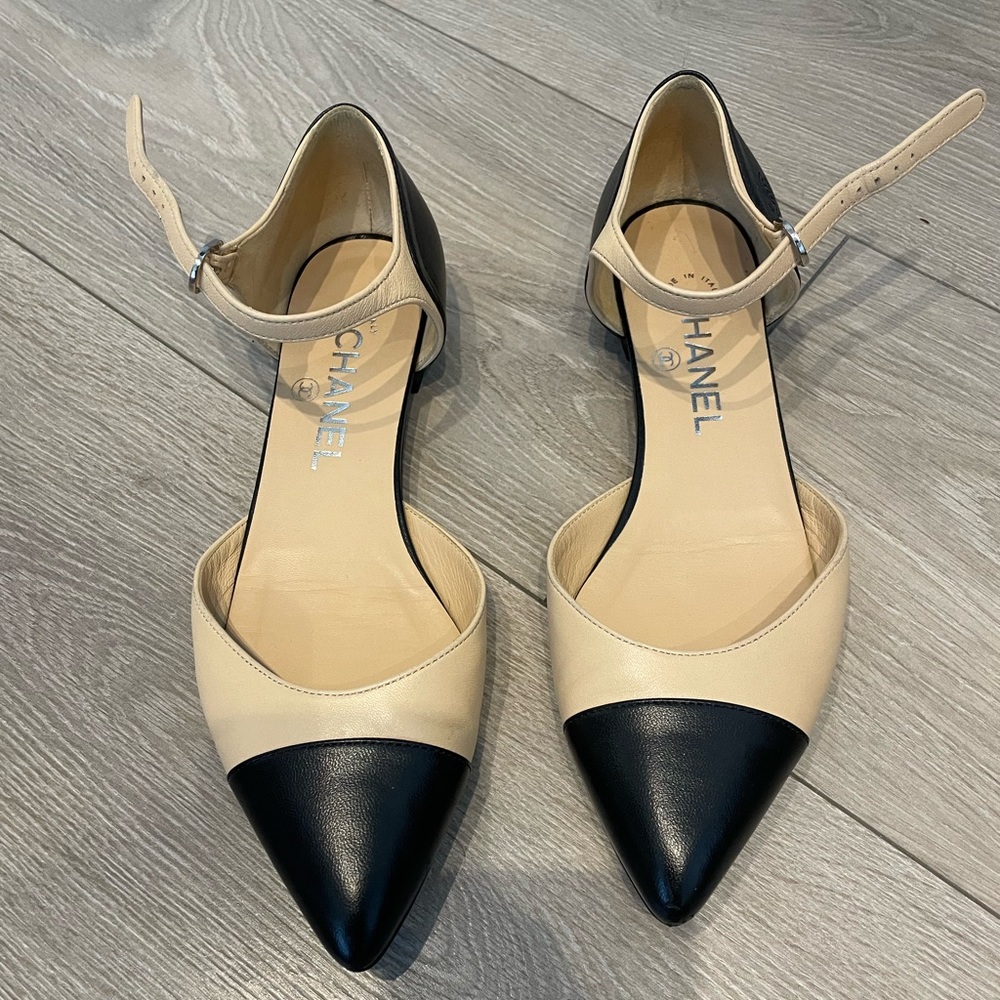 Chanel Mary Jane ballet flat. Worn a few times. Comes with dust bags.
